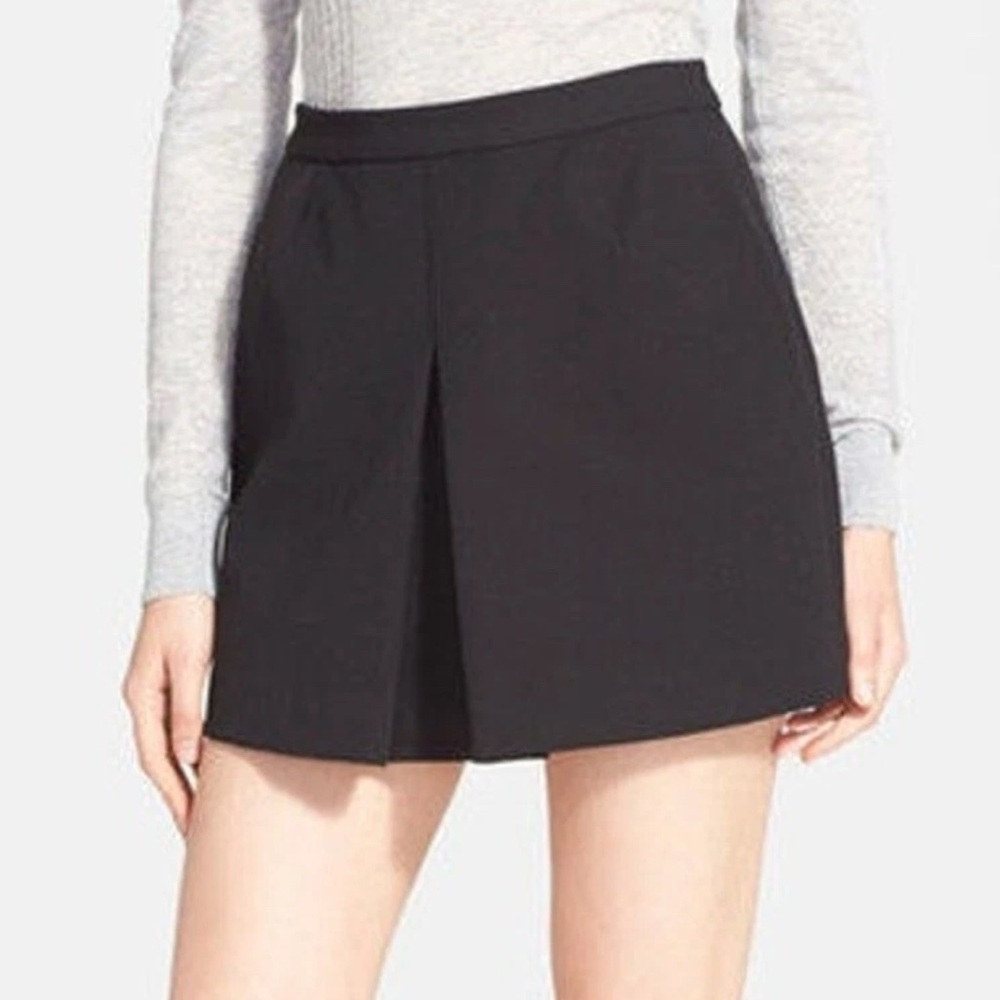 Vince Women's Inverted Pleat Mini Skirt Black Size 8